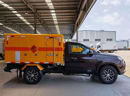 上栗爆破器材运输车